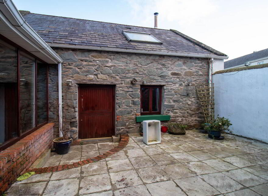 Townparks, Ballyhaise, H12NW61