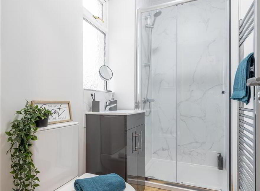 Room 4, 57 Ballygomartin Road, Belfast, BT13 3LB