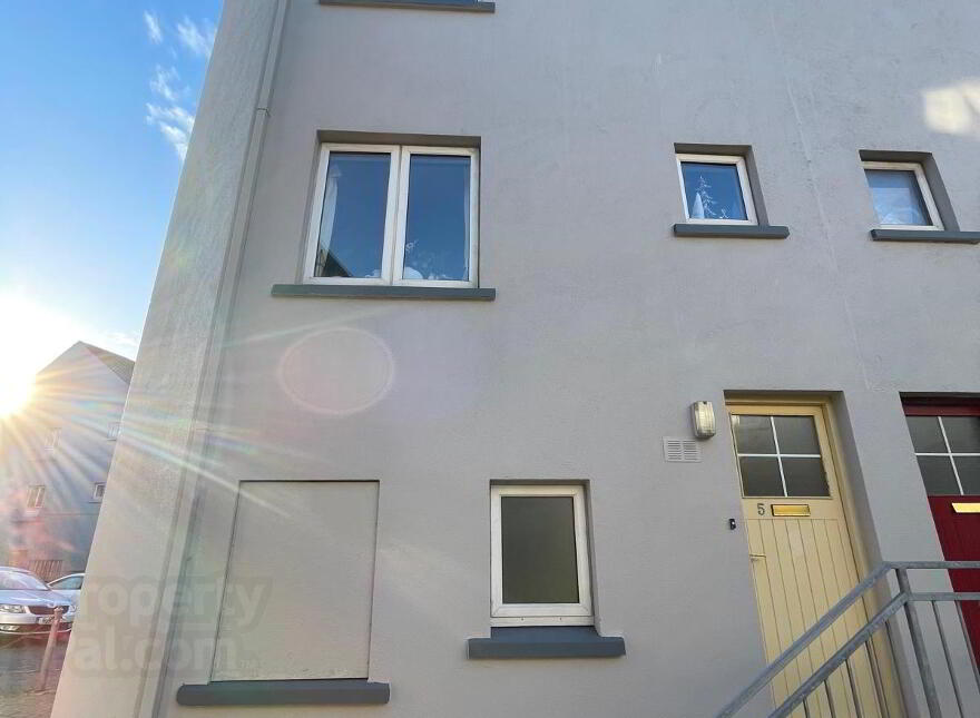 Apartment 5 Market Court Apartments, Sligo Town, F91C827 photo