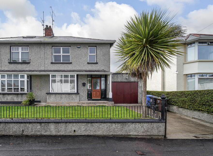 57 Aberfoyle Crescent, Derry / Londonderry, BT48 7PG photo