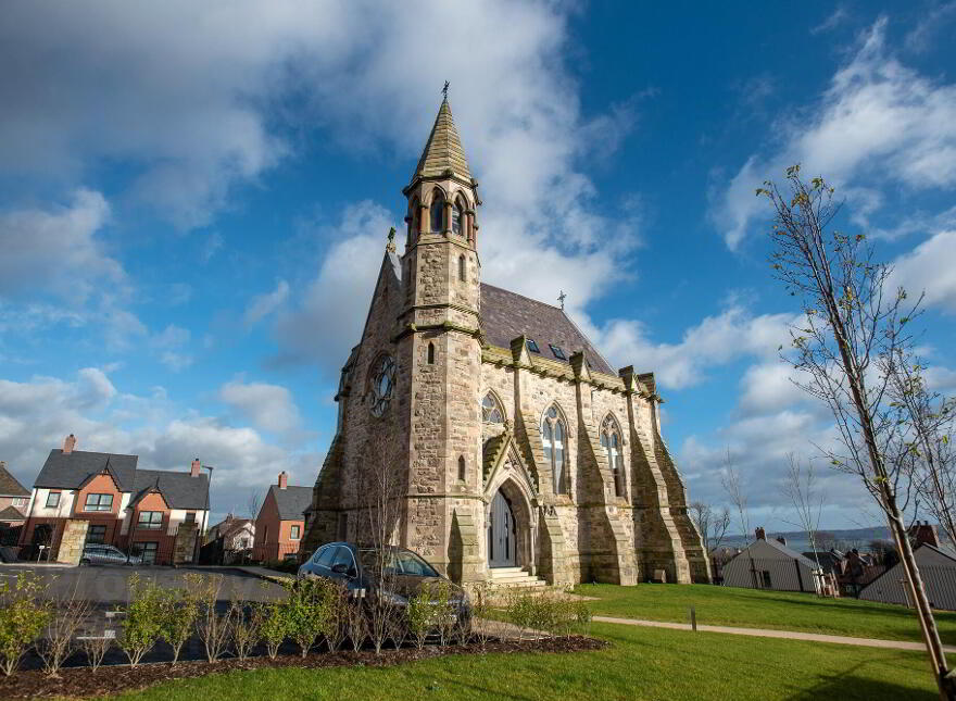 Apt 4 The Chapel, Donegall Park Gardens, Belfast, BT15 5EU photo