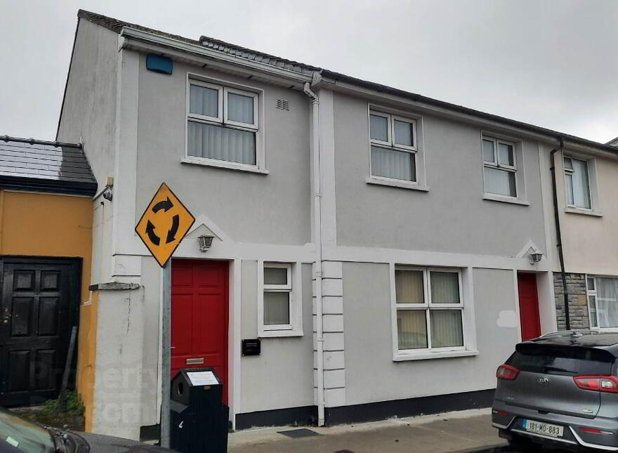 Upper Charles Street, Castlebar, F23E244 photo