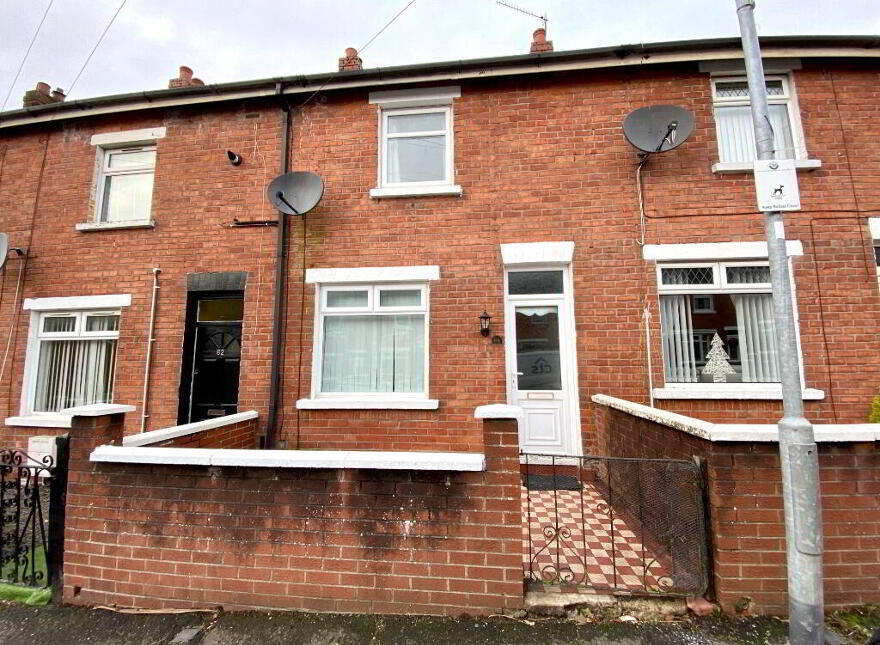 64 Glenbank Place, Belfast, BT14 8AN photo