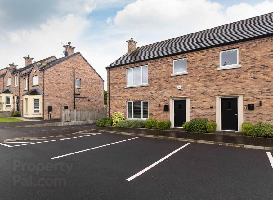 6 Edenmore, Scarva Road, Banbridge, BT32 3GU photo