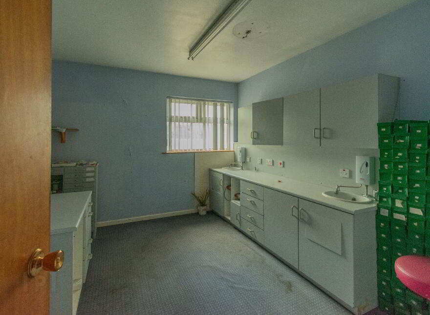 58 High Street, Ballymena, BT43 6DT