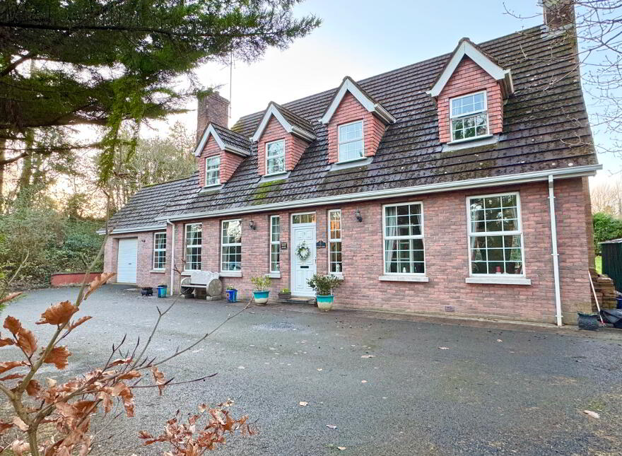 Retreat Lodge, 7 Retreat Avenue, Omagh, BT79 0HR photo