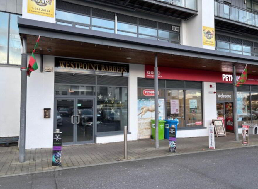 Unit 5a, Westpoint Shopping Centre, Westport, F28P6Y1 photo