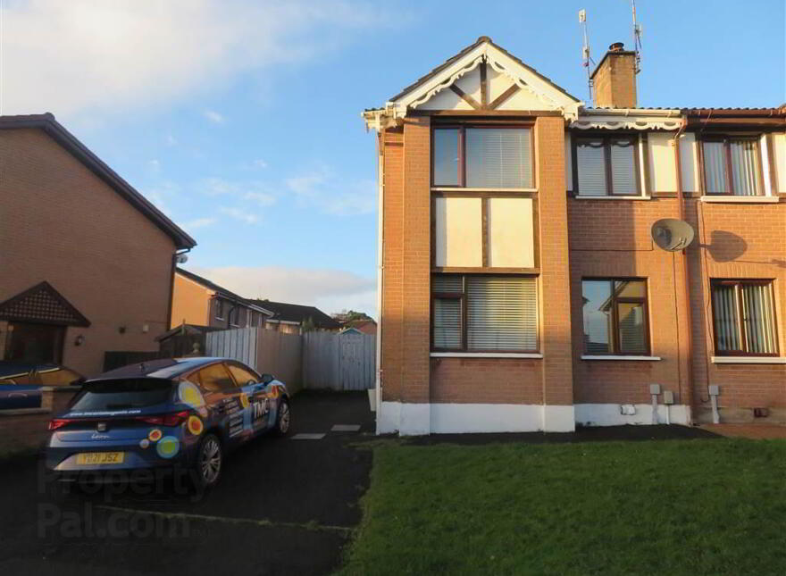 73 Hazelwood Avenue, Dunmurry, Belfast, BT17 0SZ photo