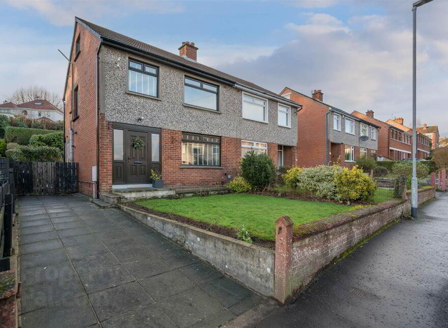 15 Hillside Park, Stranmillis, Belfast, BT9 5EL photo