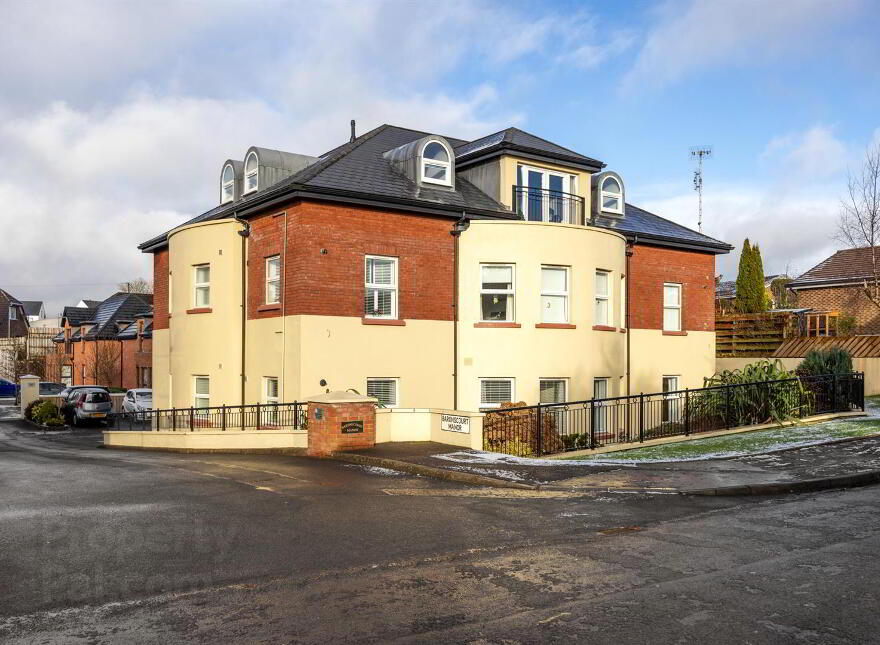 14 Baronscourt Manor, Saintfield Road, Carryduff, Belfast, BT8 8FF photo