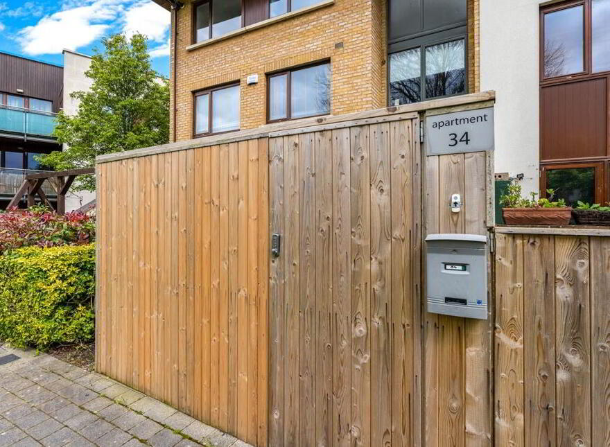34 Castlegate Square, Lucan, Dublin, K78NX41