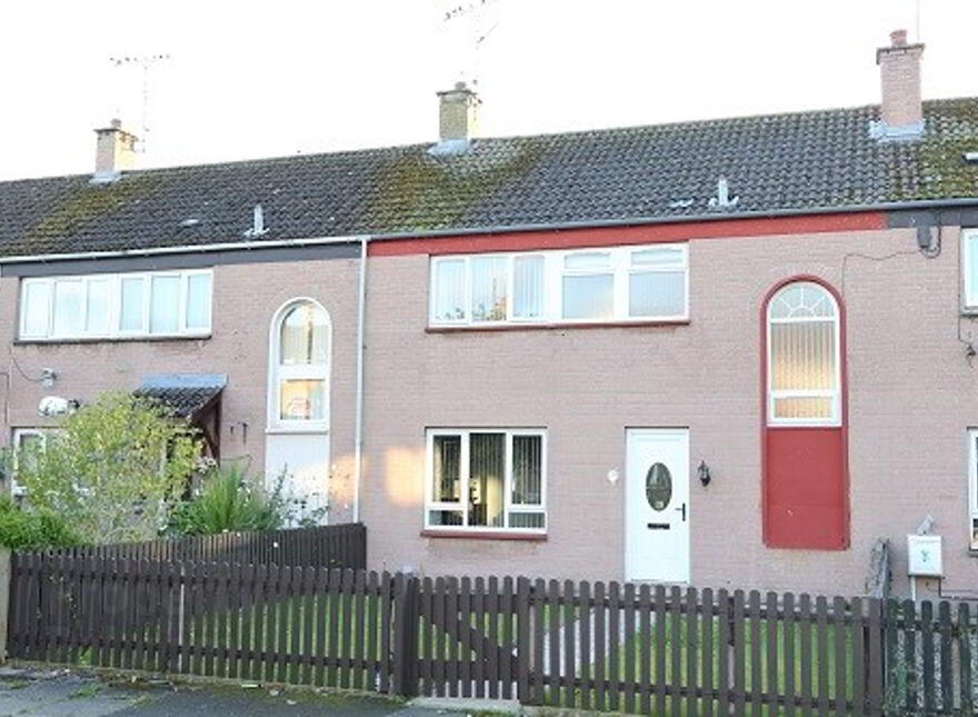 49 Coolessan Walk, Limavady, BT49 9EN photo