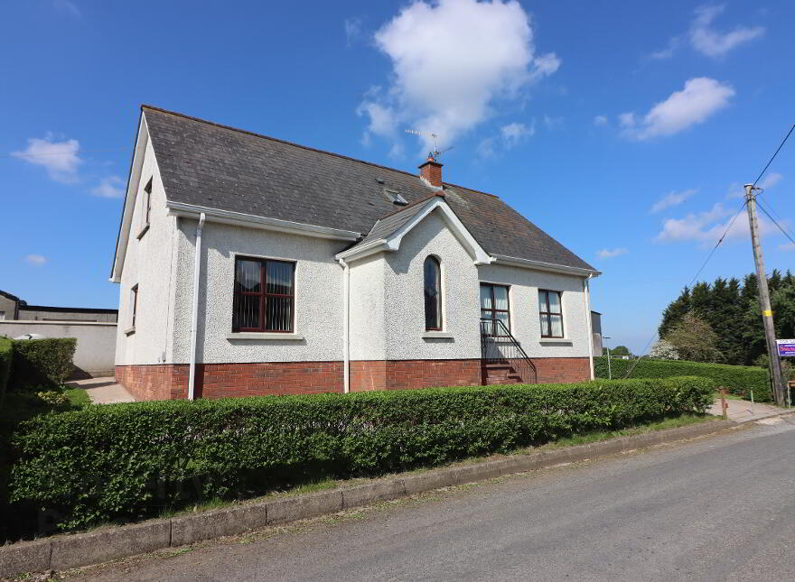 1 Aghacommon Embankment, Lurgan, BT66 6LH photo