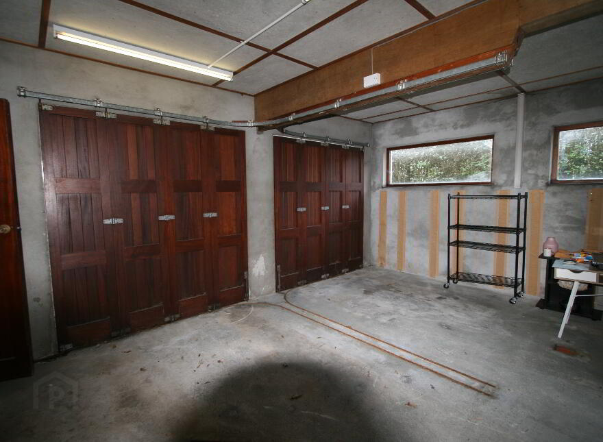47 Crossgar Road, Ballynahinch, Carryduff, Belfast, Saintfield, BT24 7JE