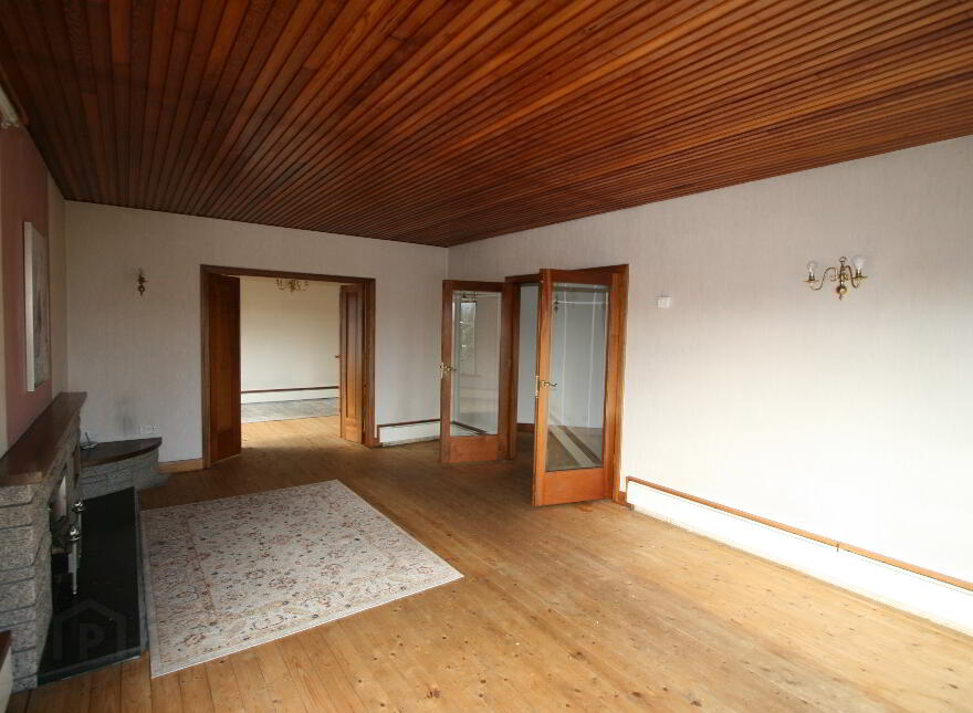 47 Crossgar Road, Ballynahinch, Carryduff, Belfast, Saintfield, BT24 7JE