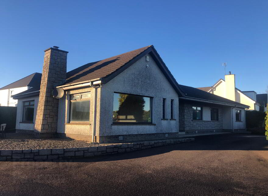 47 Crossgar Road, Saintfield, BT24 7JE photo