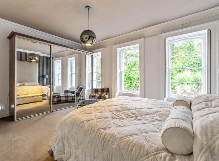 39 Victoria Road, Holywood, BT18 9BD