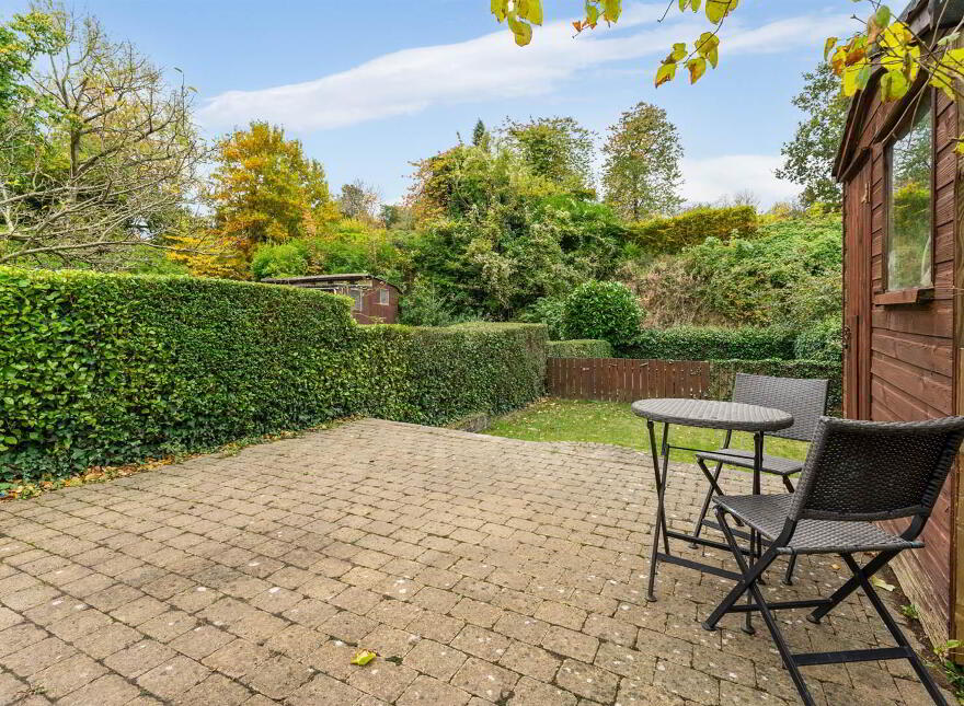 39 Victoria Road, Holywood, BT18 9BD