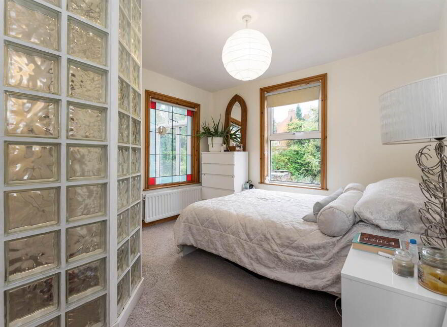 39 Victoria Road, Holywood, BT18 9BD