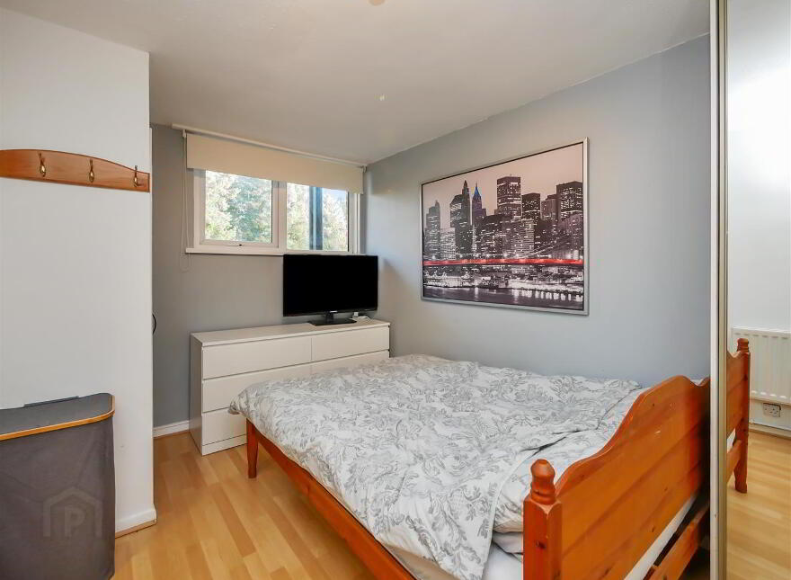 140b Belvoir Drive, Belvoir Park, Belfast, BT8 7DT