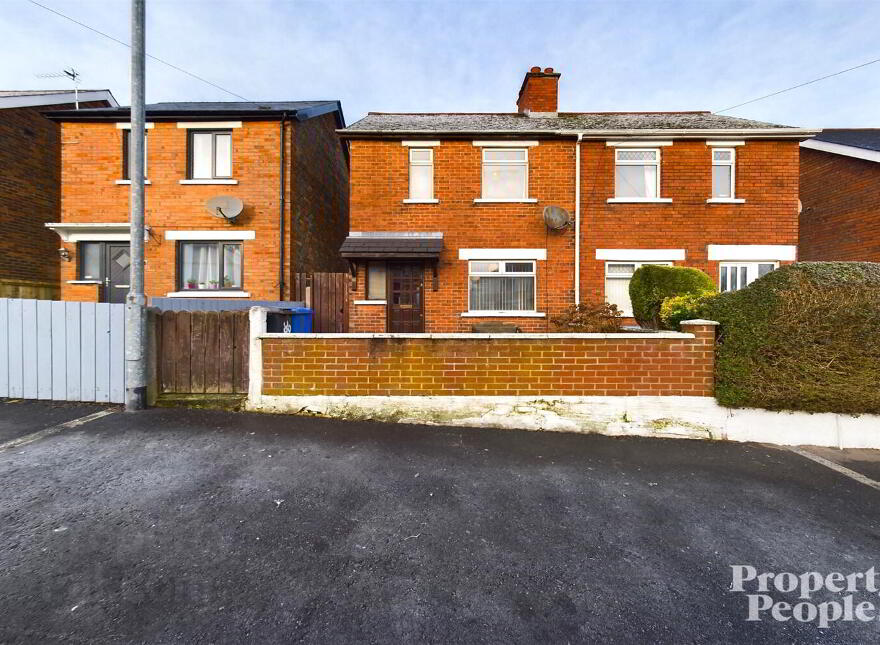 86 Dunraven Park, Belfast, BT5 6BS photo