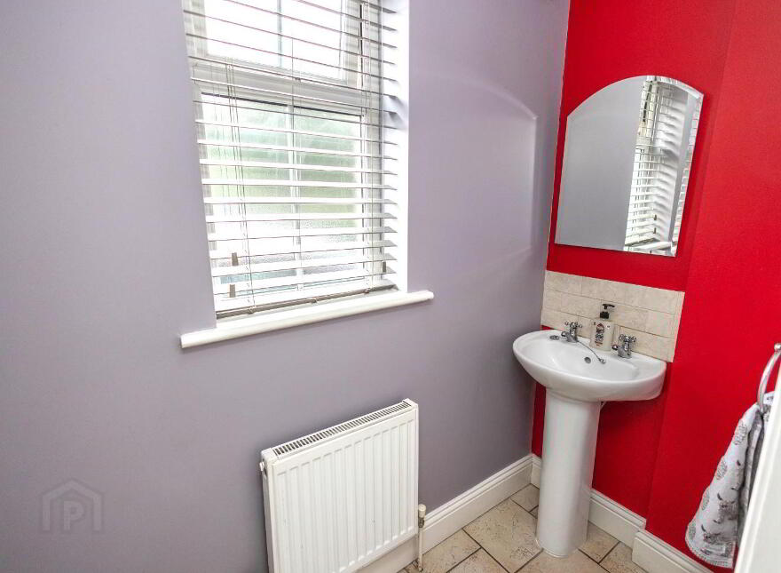 7 Carraig Mhuire, Newry, BT34 2GD