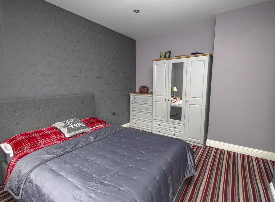 7 Carraig Mhuire, Newry, BT34 2GD