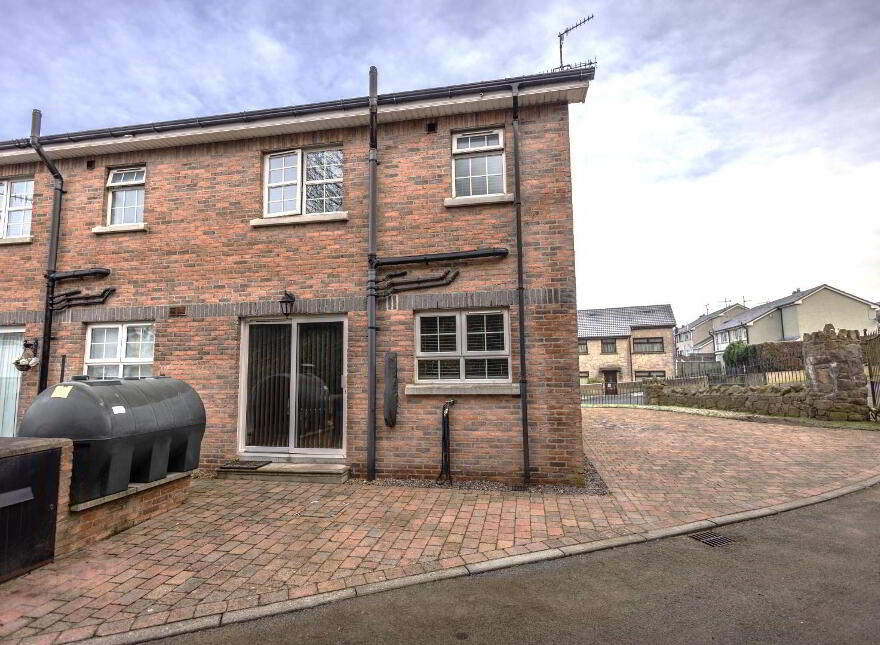 7 Carraig Mhuire, Newry, BT34 2GD