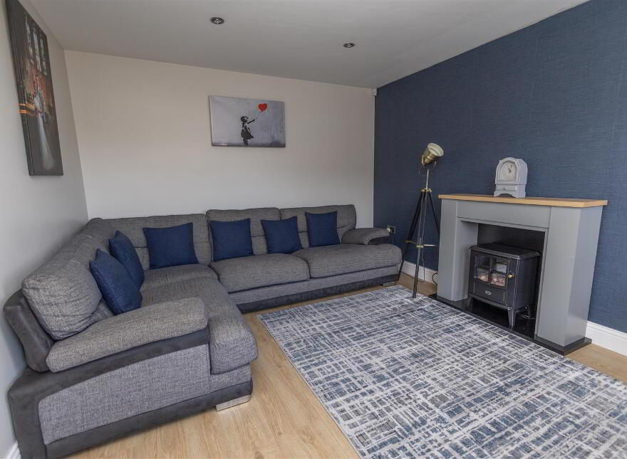 7 Carraig Mhuire, Newry, BT34 2GD