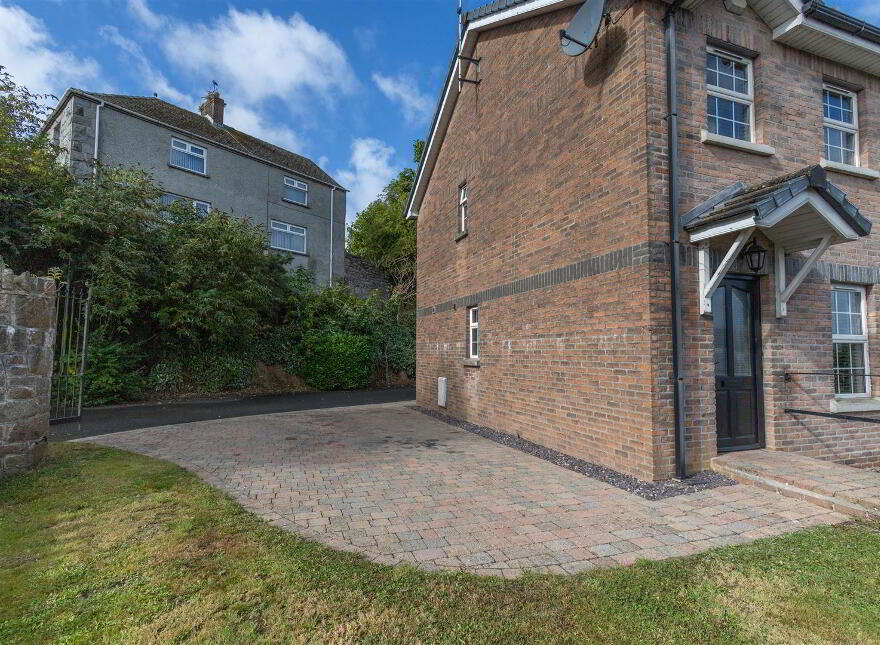7 Carraig Mhuire, Newry, BT34 2GD