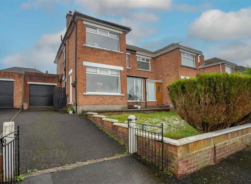 51 Glencregagh Drive, Off Upper Knockbreda Road, Belfast, BT6 0NJ photo