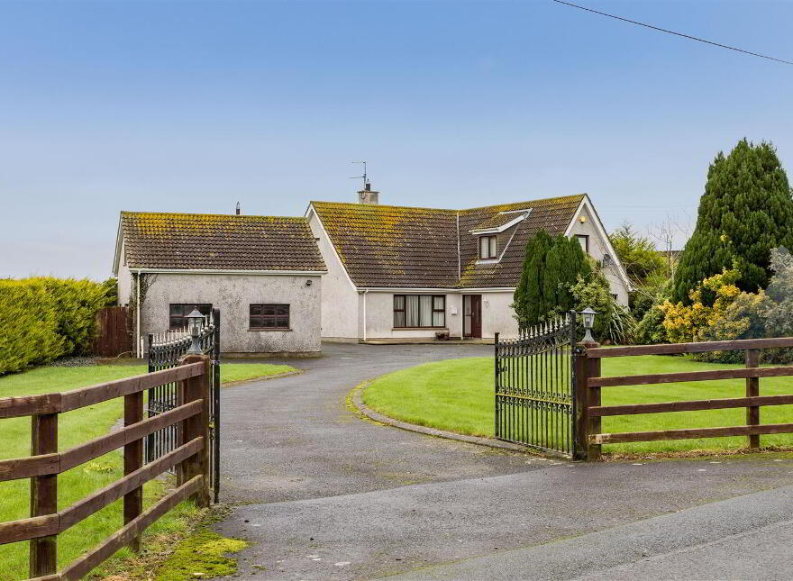 40 Greens Road, Saintfield, BT24 7EE photo