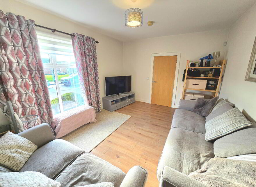 12 Ayrshire Square, Lisburn, BT28 2PN