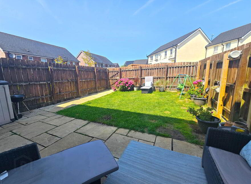 12 Ayrshire Square, Lisburn, BT28 2PN