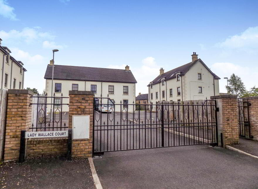 28 Lady Wallace Court, Lisburn, BT28 3GU photo