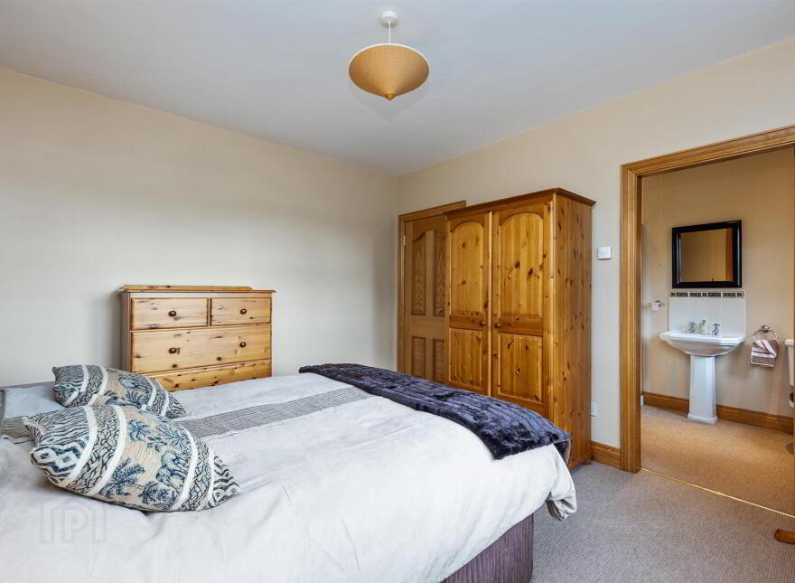 39 Ballylinney Road, Ballyclare, BT39 9RH