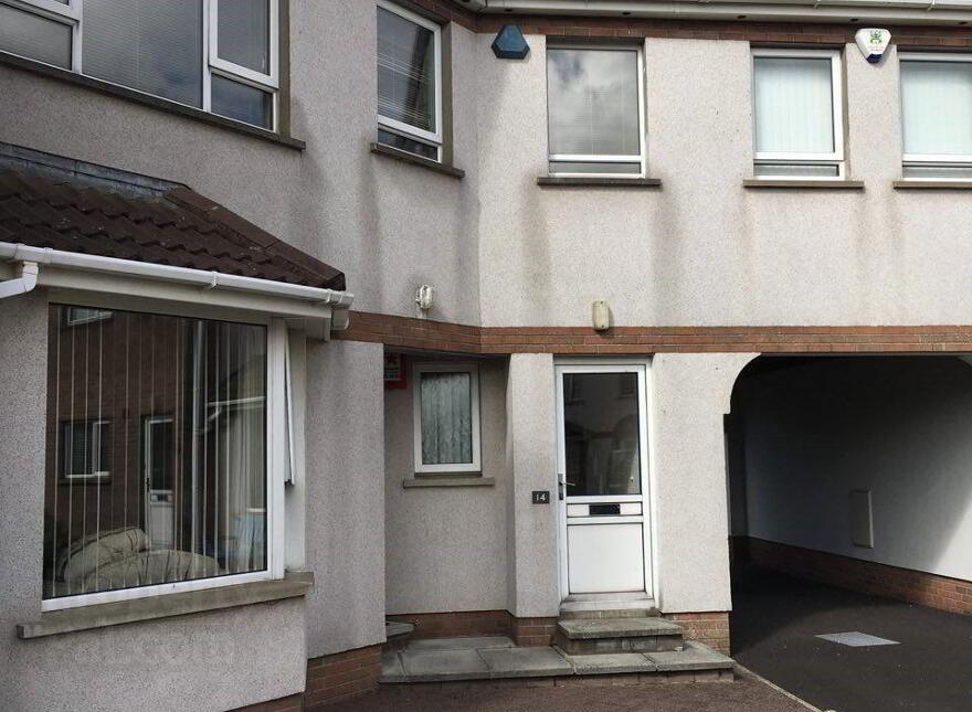 STUDENT LET 2025-26, 14 Whitehaven Mews, Portstewart, BT55 7SR photo