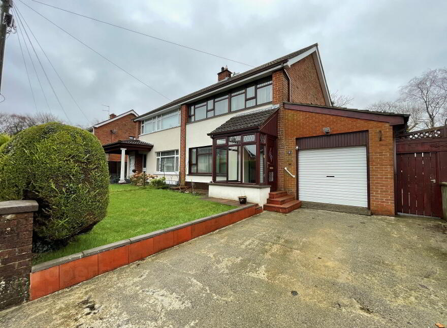 12 Summer Hill, Prehen, Derry, BT47 2PL photo