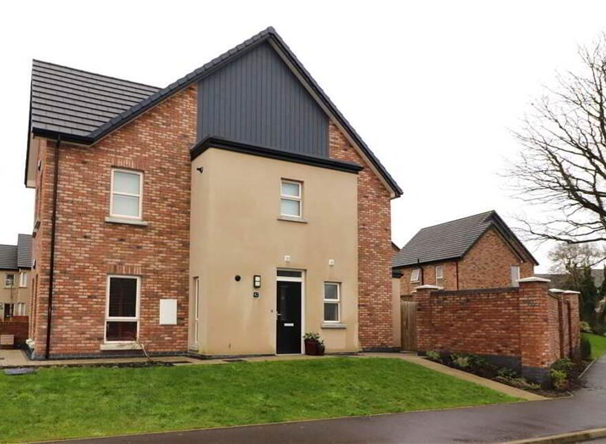 42 Woodbrook Manor, Ballinderry Road, Lisburn, BT28 0AD photo