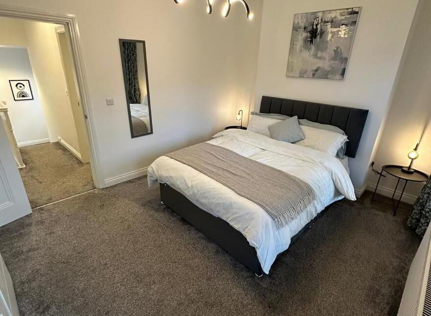 Deramore Avenue, Belfast, BT7 3ES