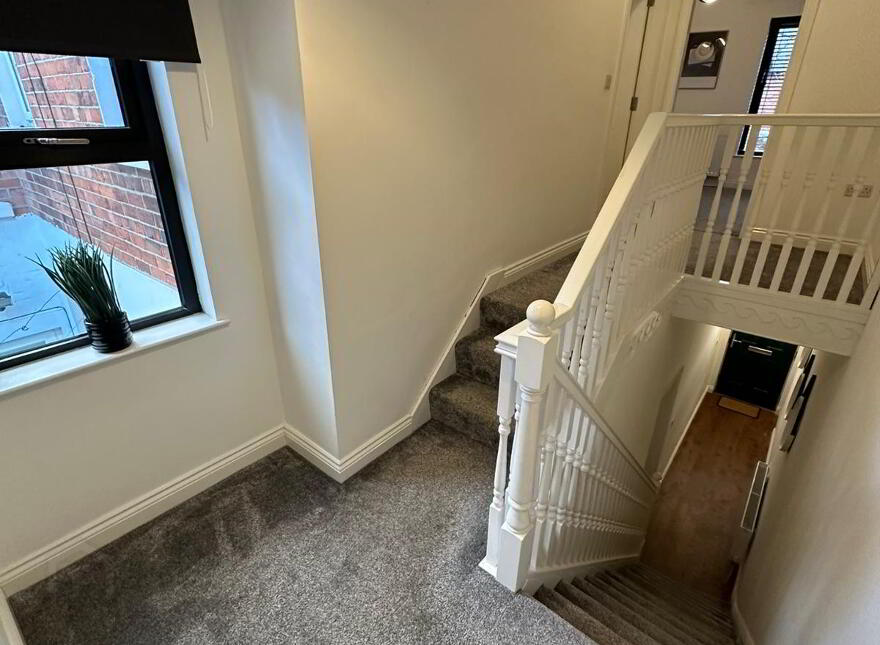 Deramore Avenue, Belfast, BT7 3ES