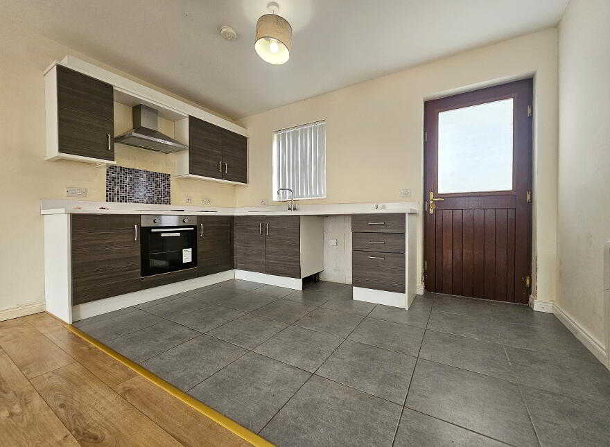 59e Main Street, Randalstown, BT41 3BB