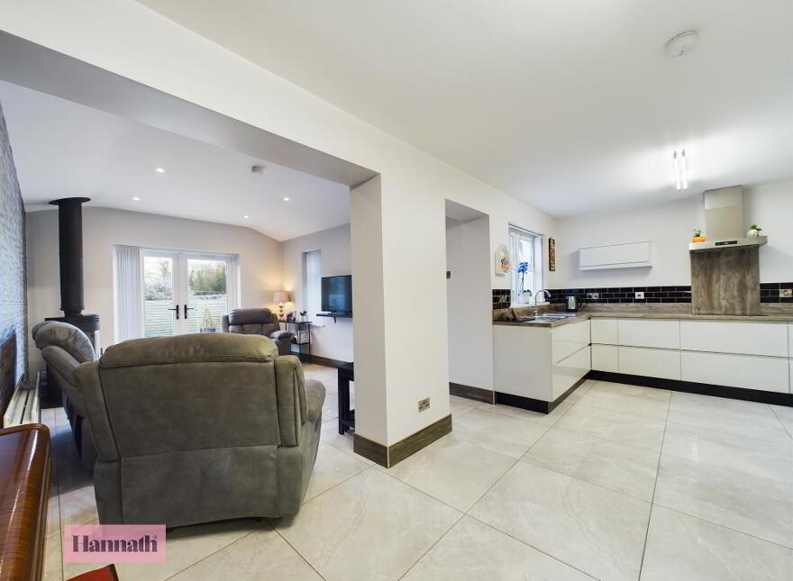 81 Castle Rise, Tandragee, Craigavon, BT62 2NE