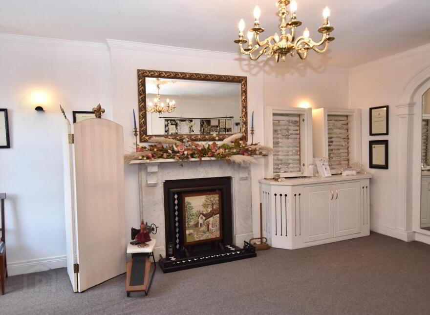 2 Frederick Place, 97 Church Street, Newtownards, BT23 4AW
