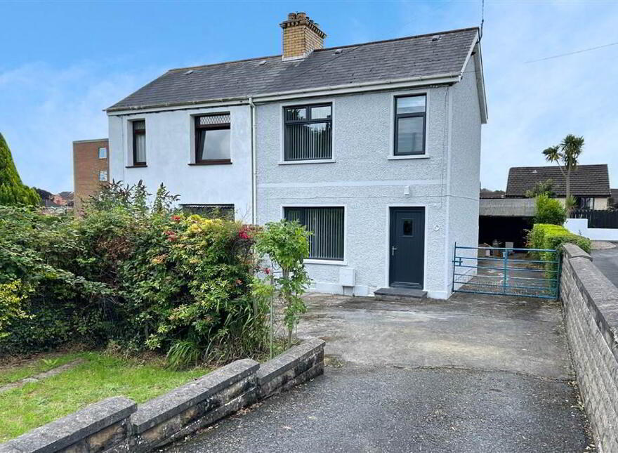 45 Crawfordsburn Road, Bangor, BT19 1BG photo