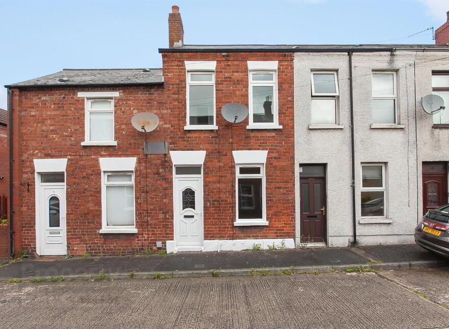 32 Avondale Street, Belfast, BT5 5DB photo