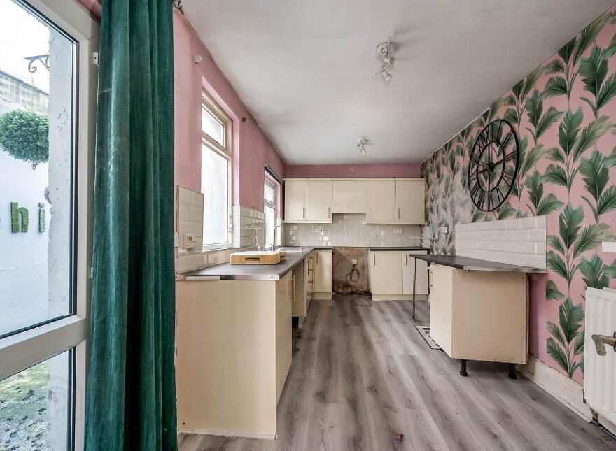 105 Shore Road, Belfast, BT15 3PL