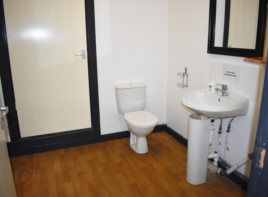 32c Thomas Street, Ballymena, BT43 6AX