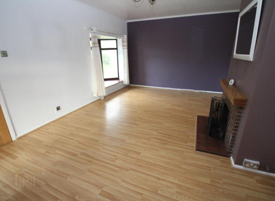 33 Donegall Crescent, Whitehead, Carrickfergus, BT38 9LS
