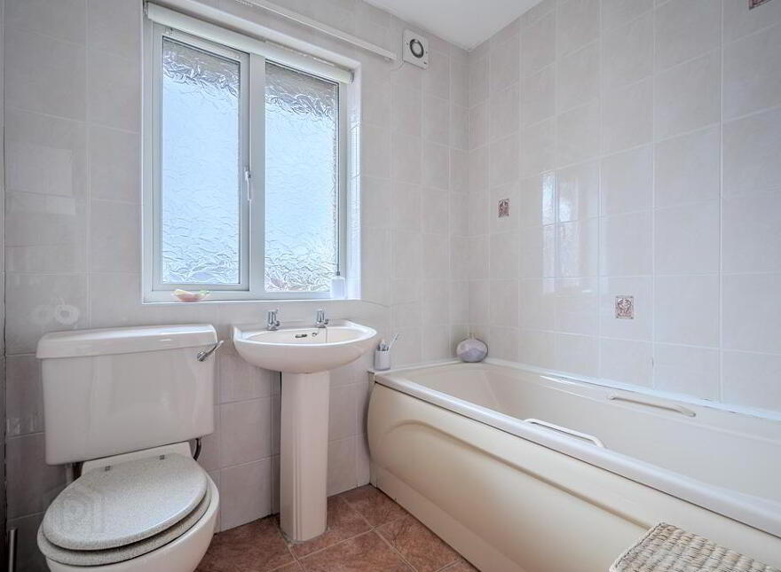 1a Kinnegar Avenue, Holywood, BT18 9JR